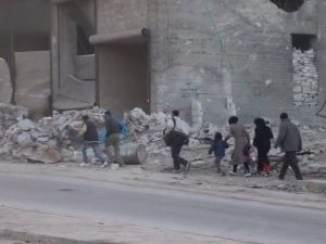 Halep’te Saldırıya Uğrayan Binada En Az 100 Çocuk Mahsur