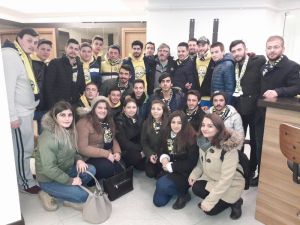 Fenerbahçeli Taraftarlardan Osmanlıspor’a Sürpriz Ziyaret