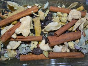 Kışın Gelmesiyle Aktarlara İlgi Arttı