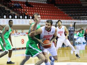 Gaziantep Basketbol, İsveç Ekibi Devirdi
