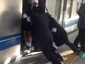 "Tren İttiriciler" İş Başında