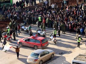 Halep’te Tahliyeler Durdu