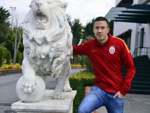 Linnes Ayrılacak Mı ?