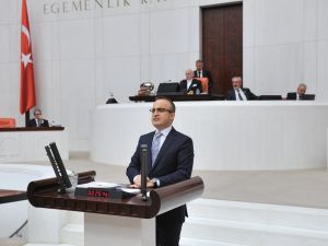 “Nazlı Ilıcak’ı, Ahmet Altan’ı Alkışlattınız, Yetmedi Vekil Yapın"