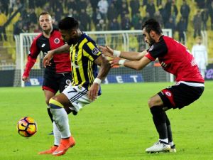 Fenerbahçe Zirveye Bir Adım Daha Yaklaştı