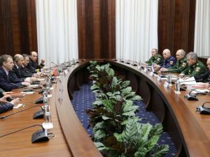 Bakan Işık Rus Mevkidaşıyla Görüştü