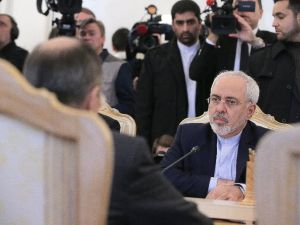 Lavrov, İranlı Mevkidaşı Zarif İle Görüştü