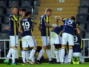 Fenerbahçe İlk Galibiyetini Almak İstiyor