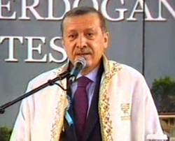 Öcü Gerici Yobaz Dedikleri Şimdi Türkiye'yi Yeniden İnşa Ediyor