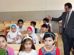 Suriyeli Öğrencilere 4 Milyon Adet Ders Kitabı