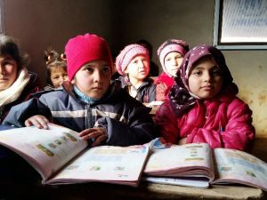 Savaşın Gölgesinde Eğitim-öğretim