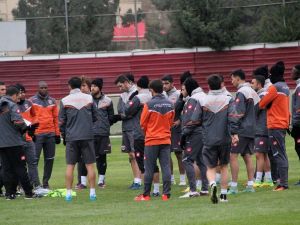 Adanaspor’da Medipol Başakşehir Mesaisi Sürüyor