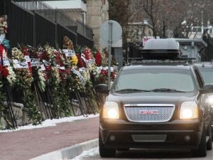 Başbakan Yıldırım’dan Rusya Büyükelçiliği’ne Taziye Ziyareti