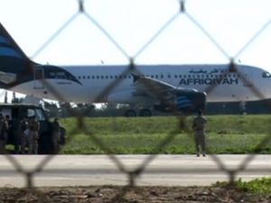 Libya Uçağını Kaçıran Korsanlar Teslim Oldu