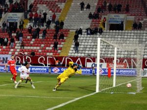 Göztepe Liderliğe Yükseldi