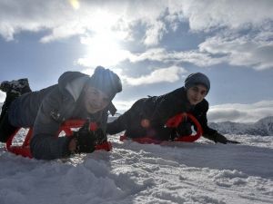 Doğu Karadeniz’in Tek Kayak Merkezi Zigana’da Kayak Sezonu Açıldı