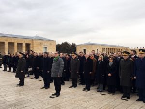 İsmet İnönü Mezarı Başında Anıldı