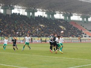 Şanlıurfaspor Manisaspor’u 2 Golle Geçti