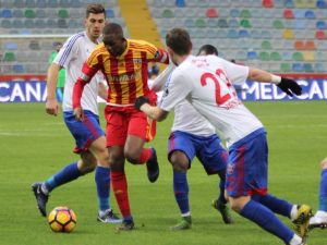Kayserispor Nefes Aldı