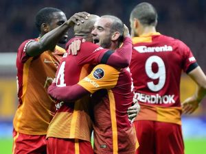 Cimbom Gol Olup Yağdı