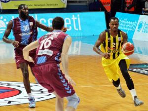 Fenerbahçe Trabzon’a Şans Tanımadı