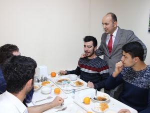 Sigarayı Bırakana 1 Yıl Boyunca Yemek Bedava
