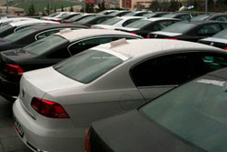 60 bin liralık otomobiller 5-10 bin liraya satılıyor!
