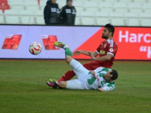 Sivasspor Yeni Amasyaspor’u 3 Golle Geçti