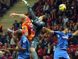 Galatasaray'a Arena'da 'Demir' darbesi!