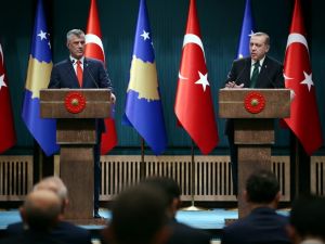 Erdoğan’dan Kosovalı Gazeteciye Fetö Cevabı