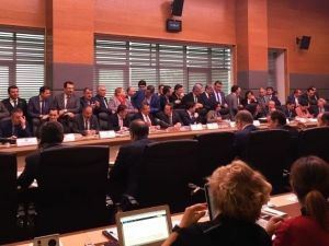 Anayasa Değişiklik Teklifi Komisyonda Kabul Edildi