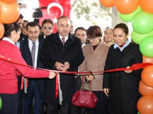 Bakan Çavuşoğlu Danışma Ve Tedavi Merkezi Açtı