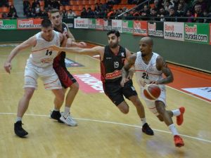 Banvit Rakibine Şans Tanımadı