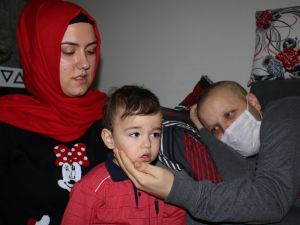 Çocuğuna Daha Fazla Sarılabilmek İçin Yardım Bekliyor