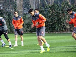 Adanaspor Çalışmalara Başladı