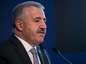 Bir ’Sosyal Medya’ Uyarısı Da Bakan Arslan’dan