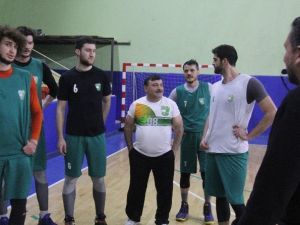 Artvin Belediye Başkanı Mehmet Kocatepe Basketboldaki Hünerlerini Sergiledi