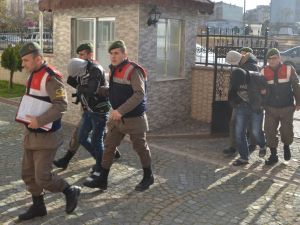 Soyduğu Evde Nüfus Cüzdanını Düşürdü, Yakayı Ele Verdi