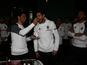 Gökhan Gönül Ve Fabri’nin Doğum Günü Kutlandı
