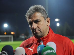 Hamzaoğlu Transferde Temkinli Davranıyor