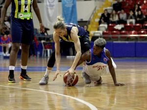 Fenerbahçe Rahat Kazandı
