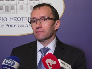 Kıbrıs Özel Danışmanı, Yunan Dışişleri Bakanıyla Görüştü