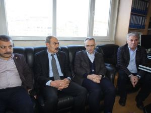 Bakan Ağbal’dan Mhp İl Başkanlığı’na Ziyaret