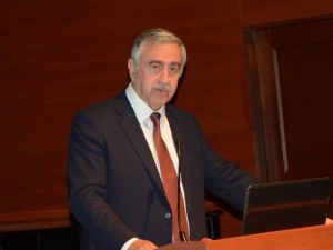 Akıncı, Guterres İle Görüştü
