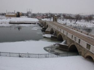 Tunca Nehri Akmıyor, Meriç Kısmen Buz Tuttu