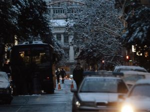 Pasok Binası Önündeki Polis Ekibine Silahlı Saldırı