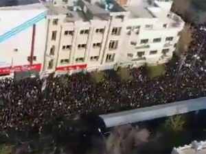 Rafsancani’nin Cenaze Törenine Yüksek Katılım