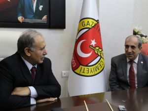 Vali Doğanay Ve Başkan Kocatepe Gazeteciler Cemiyetini Ziyaret Etti