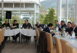 Ak Parti Rize'de Kahvaltılı Toplantı