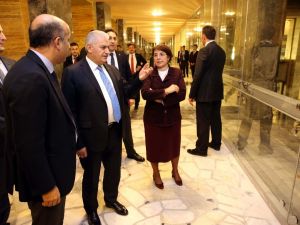 Başbakan Meclis’in Bombalanan Kısmını Gezdi